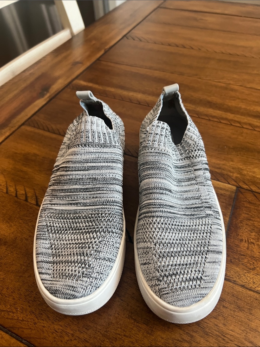 Steve Madden Black & White Knit Slip-On Loafers Size 6.5
